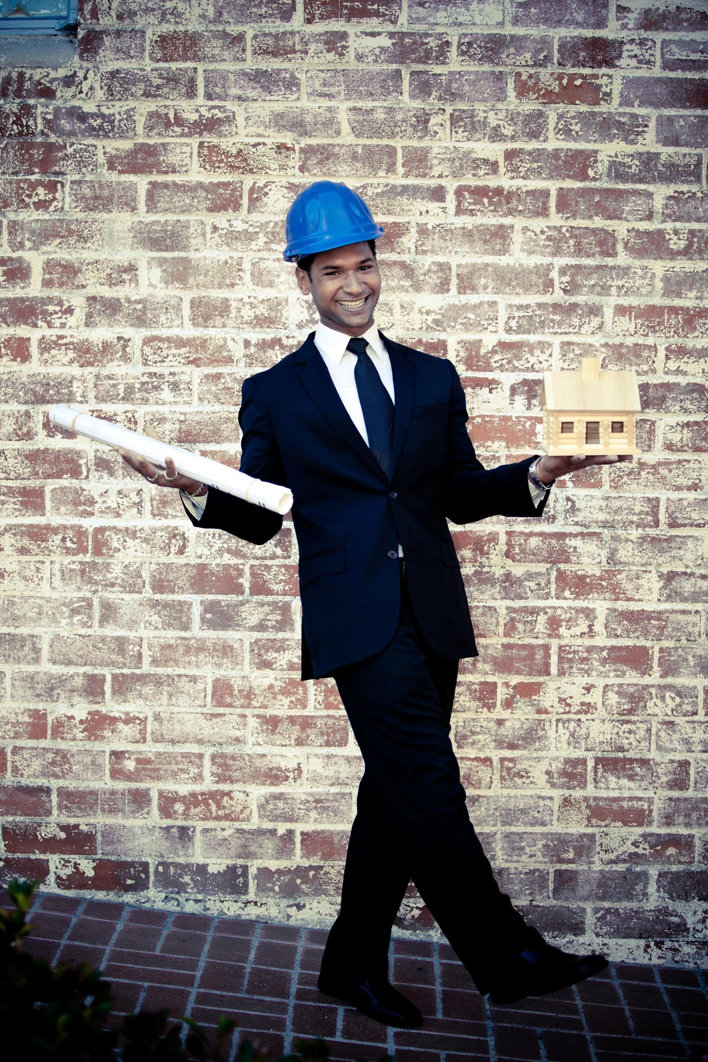 Professional portrait representing commercial control